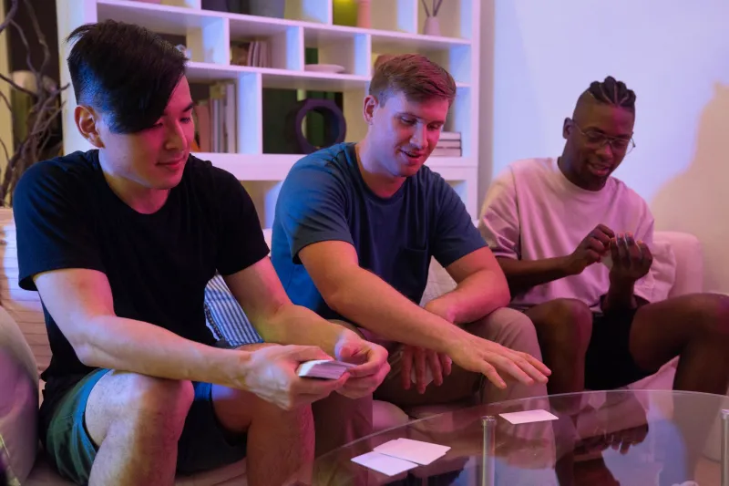 Mates, Rounds, and Risky Bets: The Honest Truth About Playing Casino With Your Crew